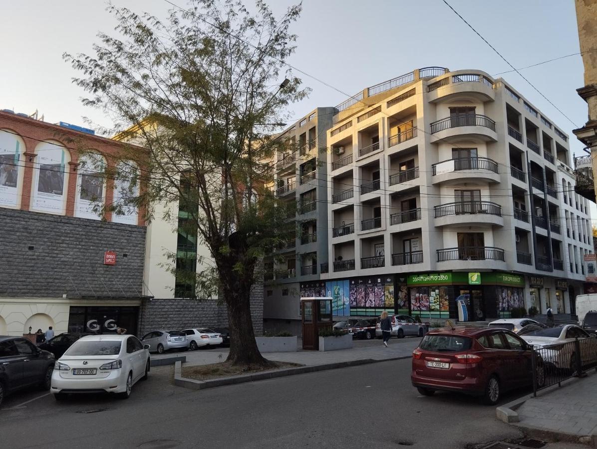 Апартаменти House Number 1 In Кутаїсі Екстер'єр фото